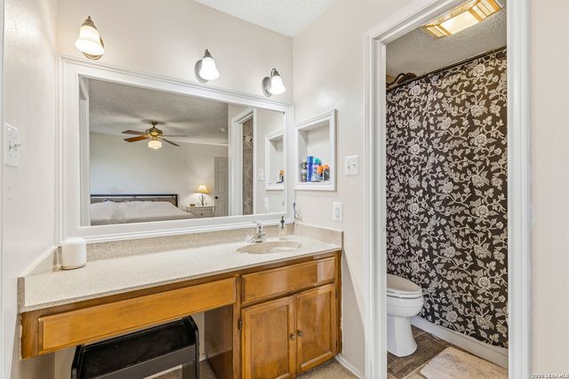 5106 TREE TOP ST, San Antonio, TX 78250