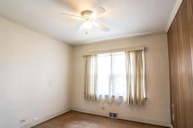 155 Cornell Avenue, Des Plaines, IL 60016