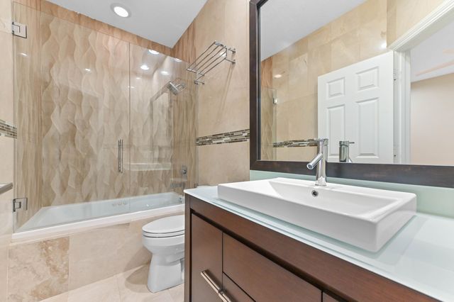 6159 Via Venetia S, Delray Beach, FL 33484