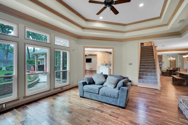 6105 Waterview Drive, Arlington, TX 76016