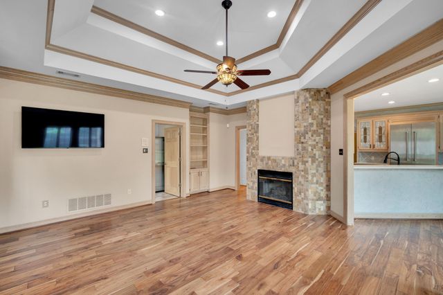 6105 Waterview Drive, Arlington, TX 76016