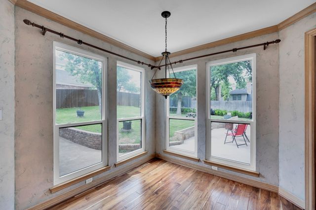 6105 Waterview Drive, Arlington, TX 76016