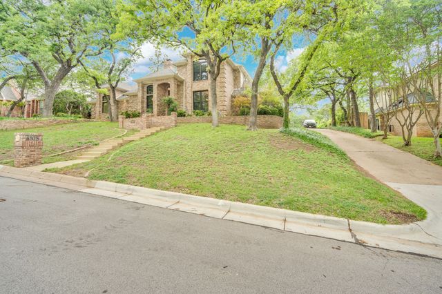 6105 Waterview Drive, Arlington, TX 76016