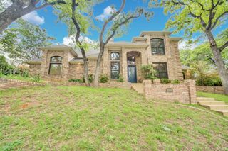 6105 Waterview Drive, Arlington, TX 76016