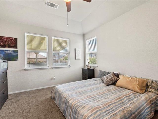 204 Lake Placid RUN, Elgin, TX 78621