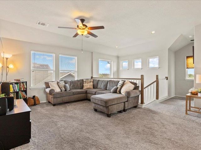 204 Lake Placid RUN, Elgin, TX 78621