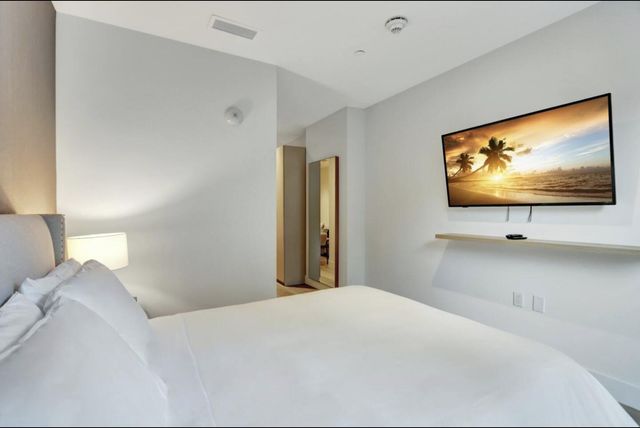 229 SW 9th Street 201, Miami, FL 33130