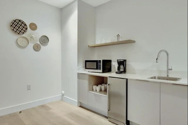 229 SW 9th Street 201, Miami, FL 33130