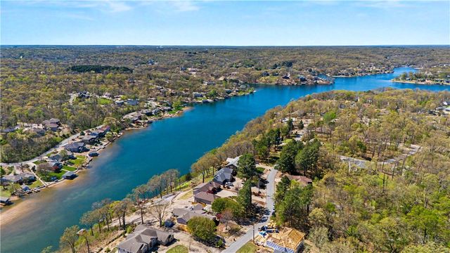29 Eddleston Drive, Bella Vista, AR 72715
