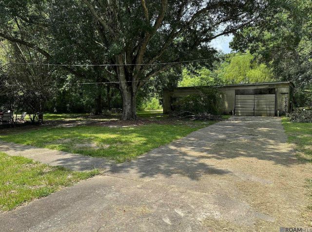 2553 Lirocchi Dr, Baton Rouge, LA 70816