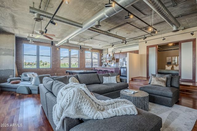 21 E 6TH Street 316, Tempe, AZ 85281