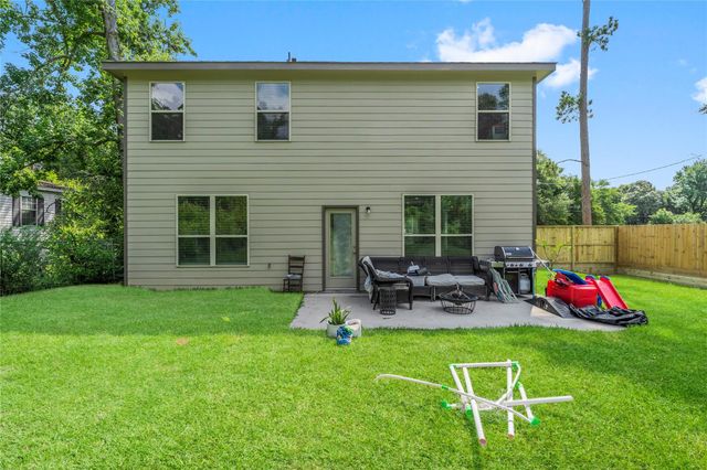12789 Royal West Drive, Conroe, TX 77303