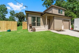 12789 Royal West Drive, Conroe, TX 77303
