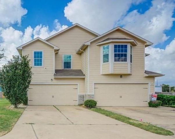 5136 Gable Lane, Houston, TX 77066