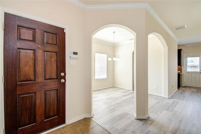 5136 Gable Lane, Houston, TX 77066