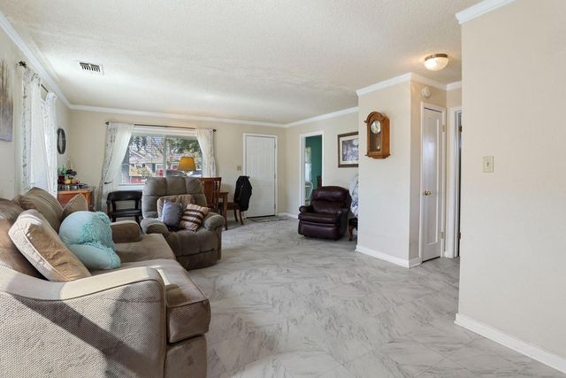 3061 Kroy Way, Sacramento, CA 95820