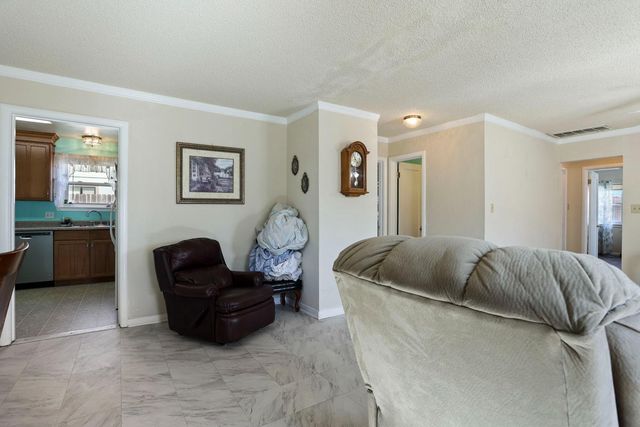 3061 Kroy Way, Sacramento, CA 95820