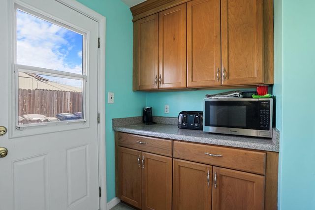 3061 Kroy Way, Sacramento, CA 95820