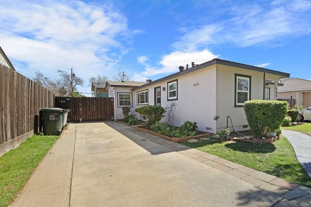 3061 Kroy Way, Sacramento, CA 95820