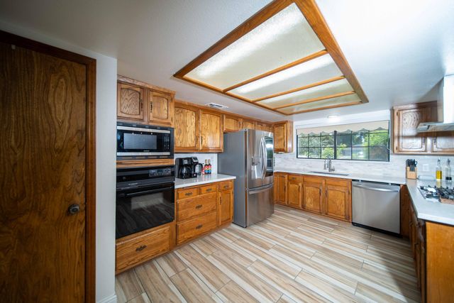 453 Timmy Avenue, Clovis, CA 93612