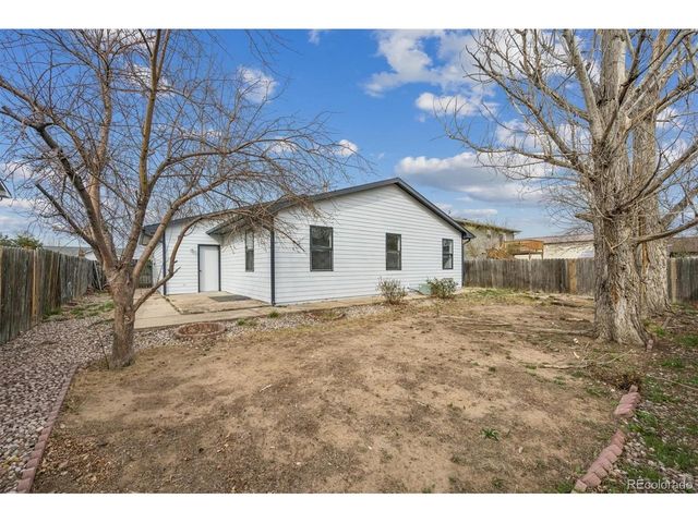 1406 6th St, Fort Lupton, CO 80621
