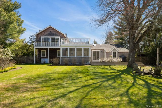 36 S Howells Point Road, Bellport Village, NY 11713