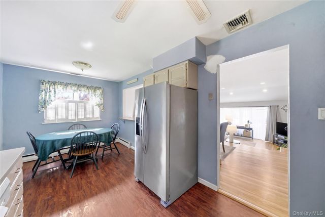 99 Redwood Lane, Massapequa Park, NY 11762