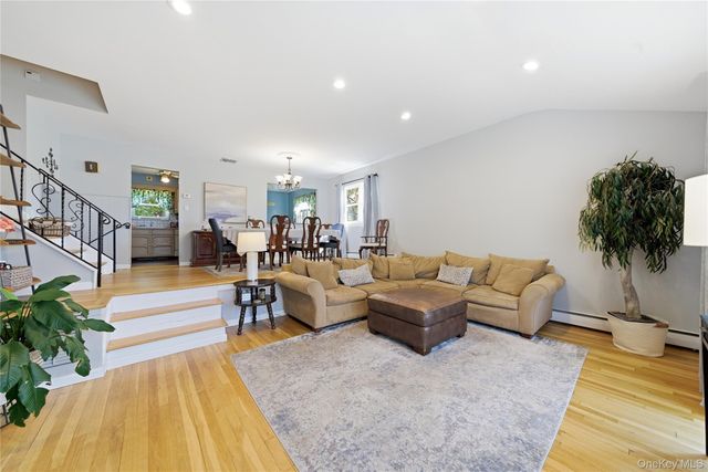 99 Redwood Lane, Massapequa Park, NY 11762