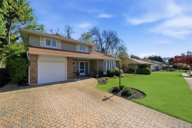 99 Redwood Lane, Massapequa Park, NY 11762