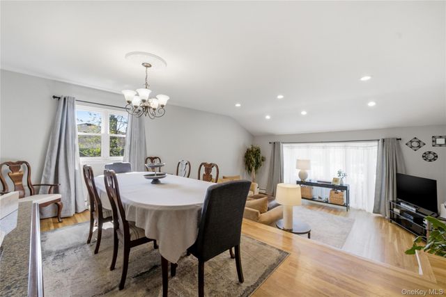 99 Redwood Lane, Massapequa Park, NY 11762