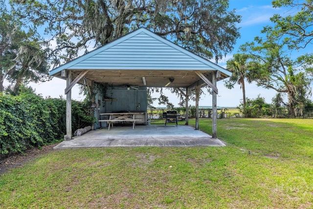 92 Old Mill Road E, Richmond Hill, GA 31324