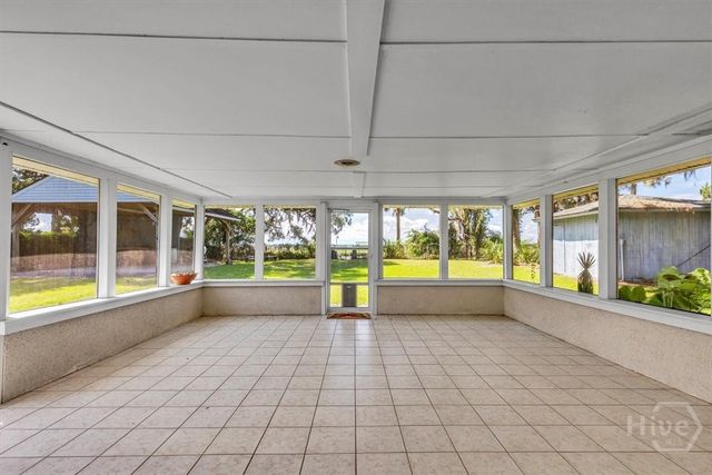 92 Old Mill Road E, Richmond Hill, GA 31324