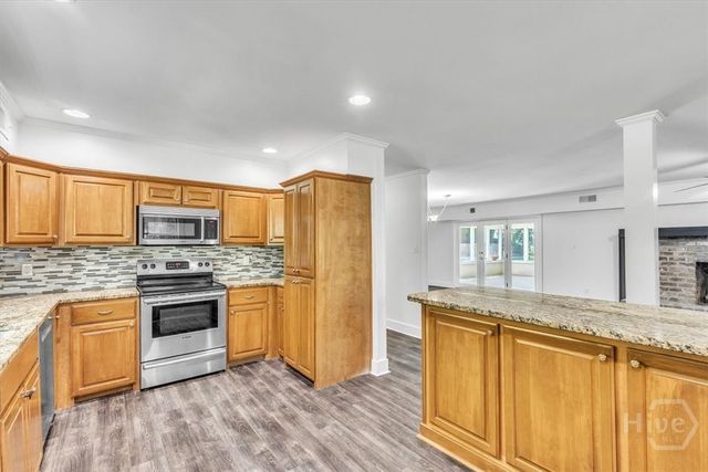 92 Old Mill Road E, Richmond Hill, GA 31324