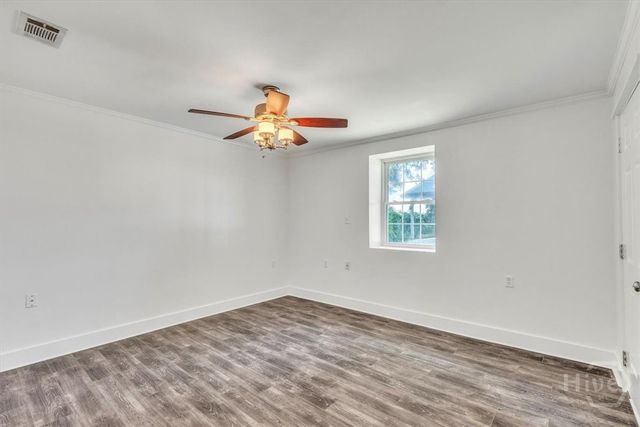 92 Old Mill Road E, Richmond Hill, GA 31324