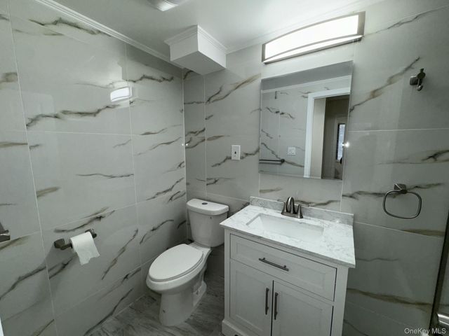 15 Stewart Place 3D, White Plains, NY 10603