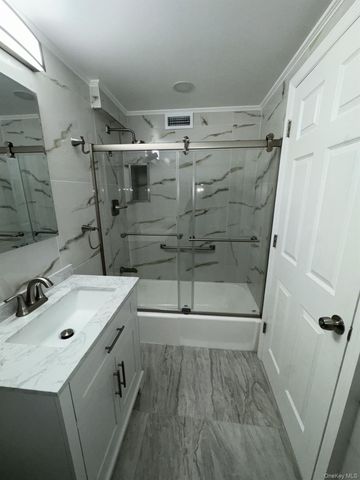 15 Stewart Place 3D, White Plains, NY 10603