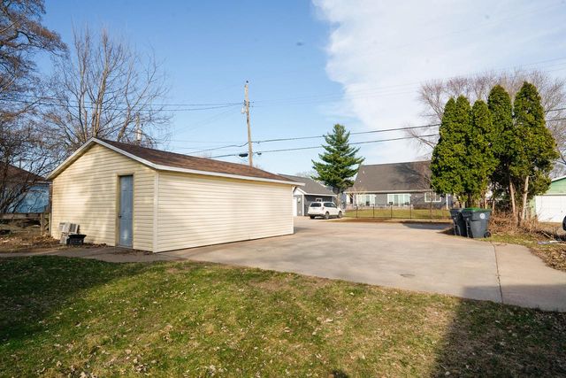 1311 4th STREET S, La Crosse, WI 54601