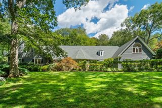 212 Fence Row Drive, Fairfield, CT 06824