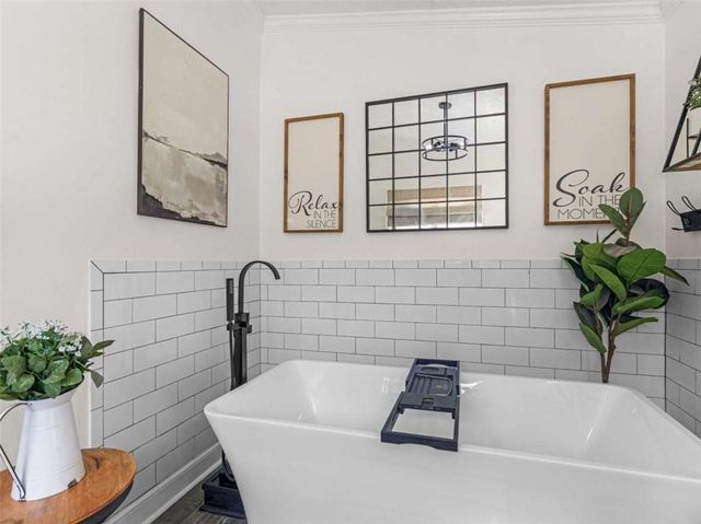 535 Oak Trace Court, Jonesboro, GA 30238