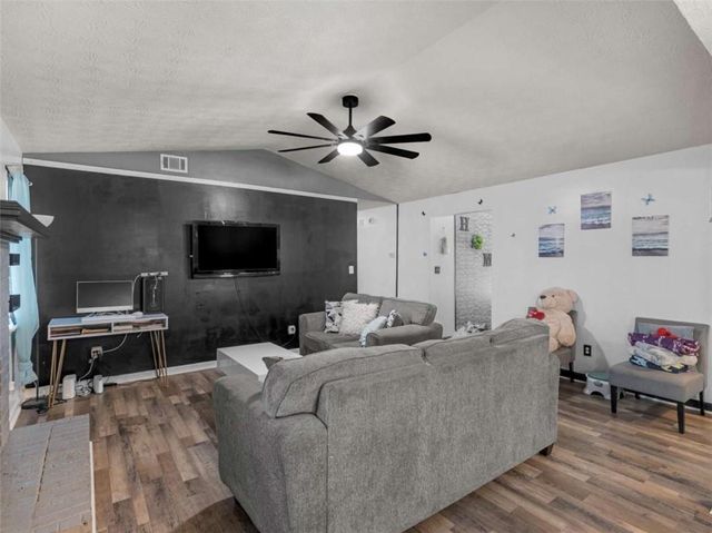 535 Oak Trace Court, Jonesboro, GA 30238