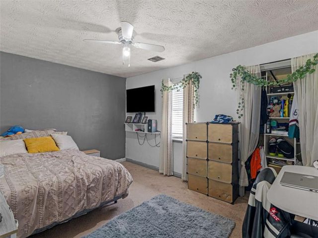 535 Oak Trace Court, Jonesboro, GA 30238