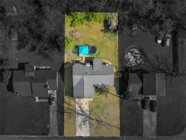 535 Oak Trace Court, Jonesboro, GA 30238