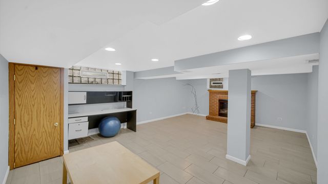 3915 W 104th Street, Chicago, IL 60655