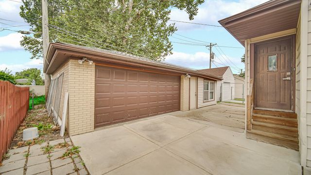 3915 W 104th Street, Chicago, IL 60655