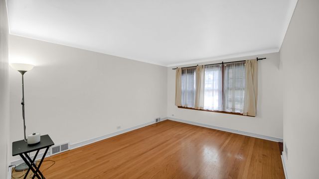 3915 W 104th Street, Chicago, IL 60655