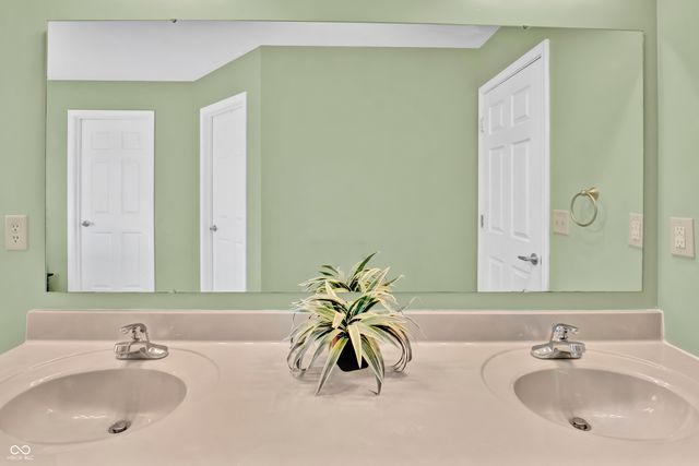 765 S Cedar Keys, North Vernon, IN 47265