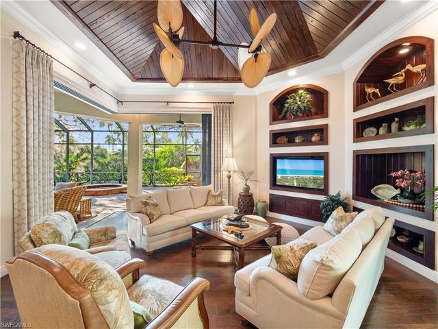 1265 Canterbury DR, Fort Myers, FL 33901