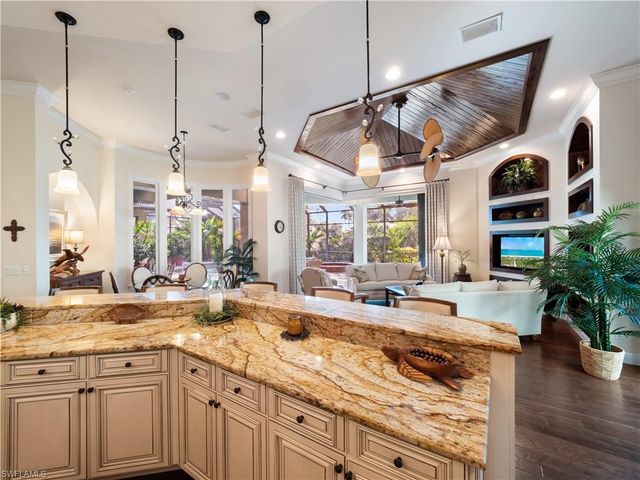 1265 Canterbury DR, Fort Myers, FL 33901