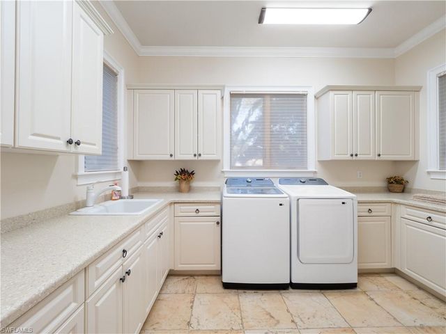 1265 Canterbury DR, Fort Myers, FL 33901