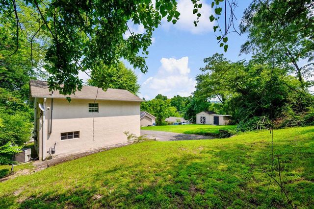 420 Hedgewood Drive, Chattanooga, TN 37405